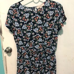 Free Gift!! New loft floral dress, elastic waist. Godet tie waist. Flare…